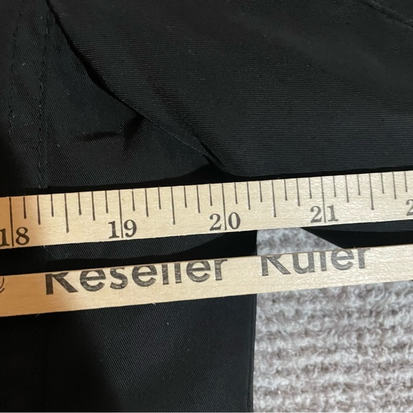 Tommy Hilfiger winter and fall black jacket - Picture 13 of 16